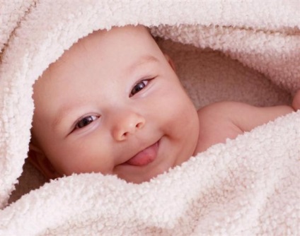 Miért izzad baba karok, lábak és a fej a csecsemők