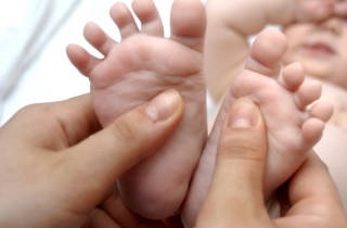 Miért van apnoe újszülöttek - okai és tünetei