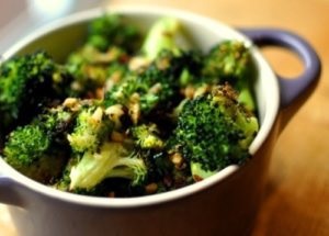 Recept brokkoli a sütőben - lépésről lépésre előállítására ízletes ételek