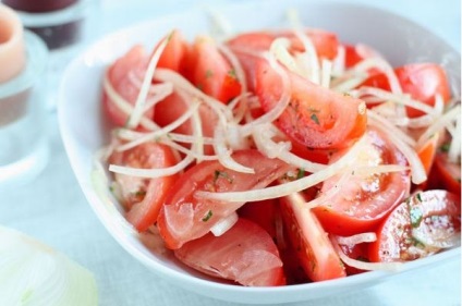 Салат з цвітної капусти, свіжих огірків і помідорів калорійність на 100 грам