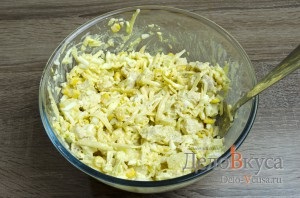 Saláta ananász, csirke, sajt recept egy fotó