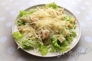 Titkok és finomságok főzés Cézár saláta csirkével ház