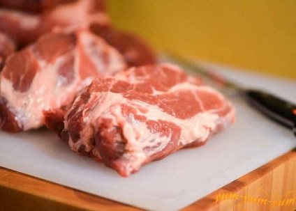 Steak a grillezőedénybe hogyan kell elkészíteni a pác a sertéshús a kemencében (szakács) Steak a grillezőedénybe hogyan kell elkészíteni a pác a sertéshús a sütőben