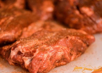 Steak a grillezőedénybe hogyan kell elkészíteni a pác a sertéshús a kemencében (steak) Steak a grillezőedénybe hogyan kell elkészíteni a pác a sertéshús a sütőben