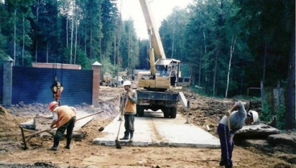 közúti lemezek anyagmozgató technológia út sietve