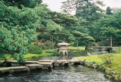 Három híres kertek Japán
