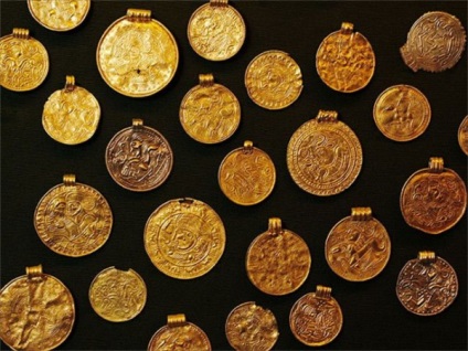 Díszítése az érméket a történelem és a divat - a pénzérmék, brakteáta, dukachah és egy kicsit a pénzt