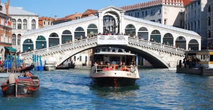 Vaporetto Velencében Útvonal és a menetrend, jegy árak, ahol vásárolni utazási