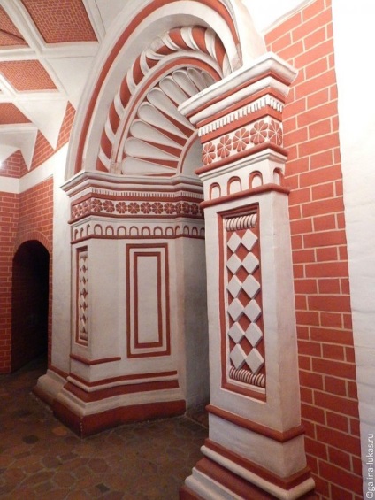 Temple Vasiliya Blazhennogo 1 (bazsalikom) St. Vasiliya Blazhennogo 1