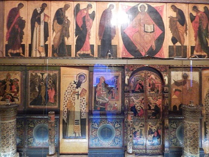 Temple Vasiliya Blazhennogo 1 (bazsalikom) St. Vasiliya Blazhennogo 1