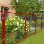 A kerítés műanyag háló kert, telepítése kerítések, műanyag háló a kezüket - fotó