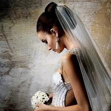 Miért fátyol a menyasszony, rituális eltávolítása fátyol a menyasszony, ami azt jelenti, hét esküvők