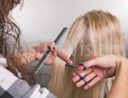 Rendelje frizurával otthon olcsón Moszkvában a legjobb mesterek frizurák segít mester a látogatás