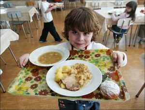 Ingyenes étkezés az iskolában 2016 - 2017 tanévben, aki uralkodni és végrehajtása