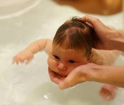 Hypotonia csecsemőknél (Komorowski) jelek, masszázs, kezelés egy gyermek