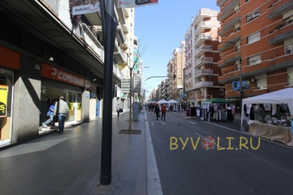 Montjuïc Barcelona szökőkút és erőd Montjuic egyaránt megközelíthető felvonóval