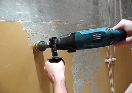 Hogyan kell festeni a falakat a fürdőszobában
