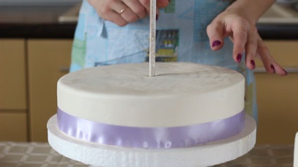 Hogyan, hogy összegyűjtse a három rétegű sütemény recept lépésről lépésre fotó-video