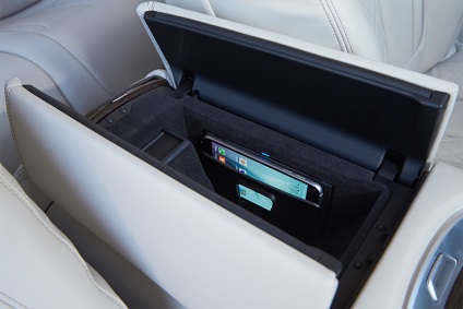 Key gadget, ülés ágy vagy a babérjain az új teszt BMW 7-sorozat - Test Drive
