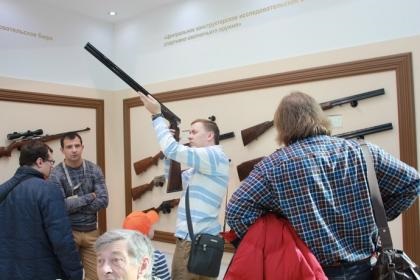 Moszkva Nemzetközi Kiállítás fegyverek és a vadászat karok & amp; Fotók a vadászat 2015 (kiállítás) Moszkva Nemzetközi Kiállítás fegyverek és a vadászat karok & amp; Fotók a 2015 vadászat