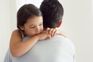 Kapcsolatokat a gyerekek a férje első házasságából - mi a teendő akkor, ha van a féltékenység vagy gyűlölet