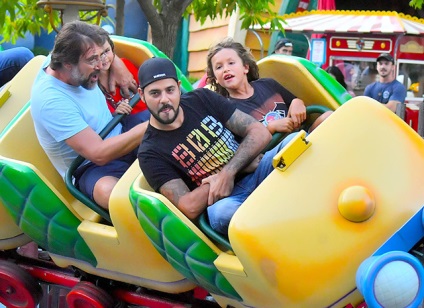 Penelope Cruz és Javier Bardem ünnepelte születésnapját lánya Disneylandben, hello! Oroszország