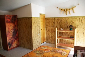 Ragasztó a bambusz tapéta beillesztés a falak saját kezűleg