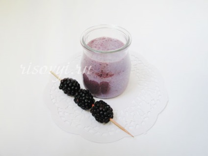 Receptek turmixot a turmixgép, a képek (tej) Receptek turmixot a turmix fotókkal