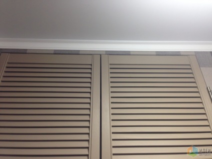Szekrény zsalus ajtó kezüket (louvered) Szekrény zsalus ajtó a kezüket