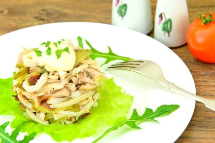 10 receptek ízletes saláták marinált gombák, ország konyha ()