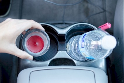 15 Ways, hogy tartsa az autó tisztán egész évben, az élet trükkök