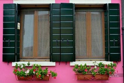 Csodálatos hónapban az olasz paradicsom saját (in) Csodálatos hónapban az olasz paradicsom magát