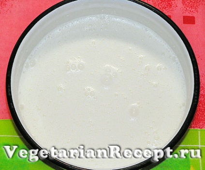 Házi jégkrém sűrített tej tojás nélkül, ízletes recept fényképpel (finom) Házi jégkrém sűrített tej tojás nélkül, egy finom recept egy fotó