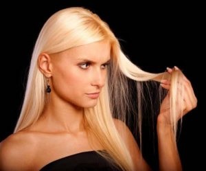 Az illóolajok a hajhullás közül lehet választani (hajától) Az illóolajok a hajhullás közül lehet választani