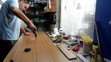 Gyártási szakaszok kárpitozott bútorok saját kezűleg (lágy) Gyártási szakaszon a kárpitozott bútorok a kezüket