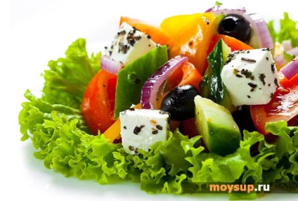 Görög saláta Adygei sajt - gyors és étvágygerjesztő