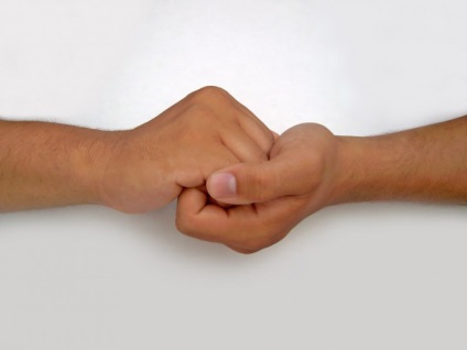 Hogyan kell kezelni a dudorok a kezét -, hogy hogyan lehet megszabadulni a dudorok az ujjak - betegségek kezelésére