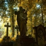 Hogyan gondoskodik a sír saját kezűleg