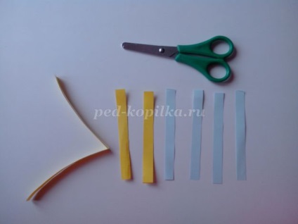 Hogyan készítsünk játékokat ki papírcsíkok