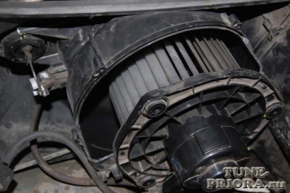 Hogyan lehet eltávolítani a fűtőventilátort - tuning és javítási lada Priora (eltávolítja a motor melegítő priusza) Hogyan lehet eltávolítani a hősugárzó - tuning és javítási lada Priora