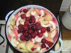 Főzni és hogyan kell főzni fagyasztott bogyós gyümölcsök kompót receptek fagyasztott bogyós