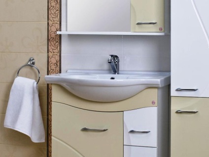 Hogyan kell telepíteni a mosogató a fürdőszobában egy emelvényen felett a mosógépet vagy a munkalap