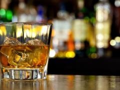 A kódolás az alkoholizmus, a haza, hogy segítsen egy személy