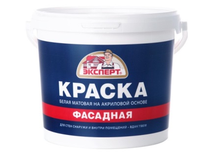Festék fa ház homlokzata, amely előnyben részesíti a (festék) Festék fa ház homlokzata, amely előnyben részesíti