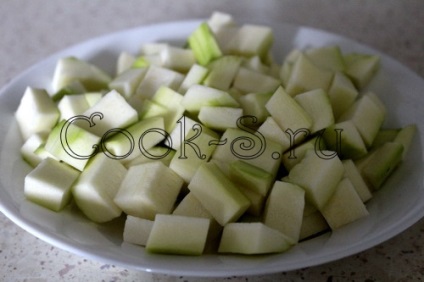 Csirke cukkini - egy lépésről lépésre recept fotókkal, csirke ételek