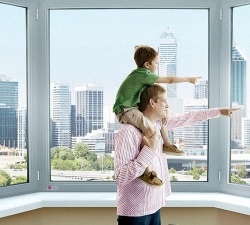 Összeállítás műanyag ablak egy fából készült ház (nem telepíthető műanyag) Összeállítás műanyag ablak egy fából készült ház