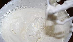 Fagylalt sűrített tejjel otthon recept