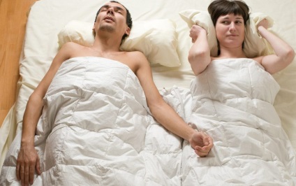 A hagyományos módszerek segítségével gyógyítja a horkolás