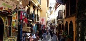 Egy nap Granada útikalauz turisták Granada