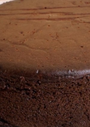 Így csokoládétorta és gyümölcsök, és egy fotót az eredeti dekoráció saját kezűleg (fotó) Így csokoládétorta és gyümölcsök, és egy fotót az eredeti dekoráció saját kezűleg